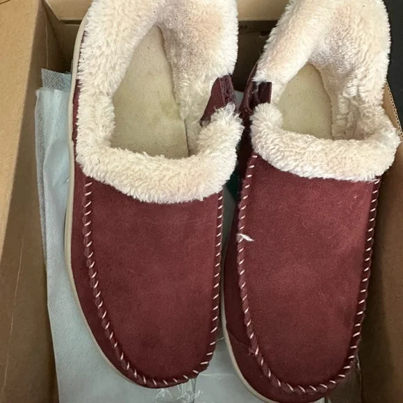 Women's Burgundy Ankle Booties - Picture 4 of 5